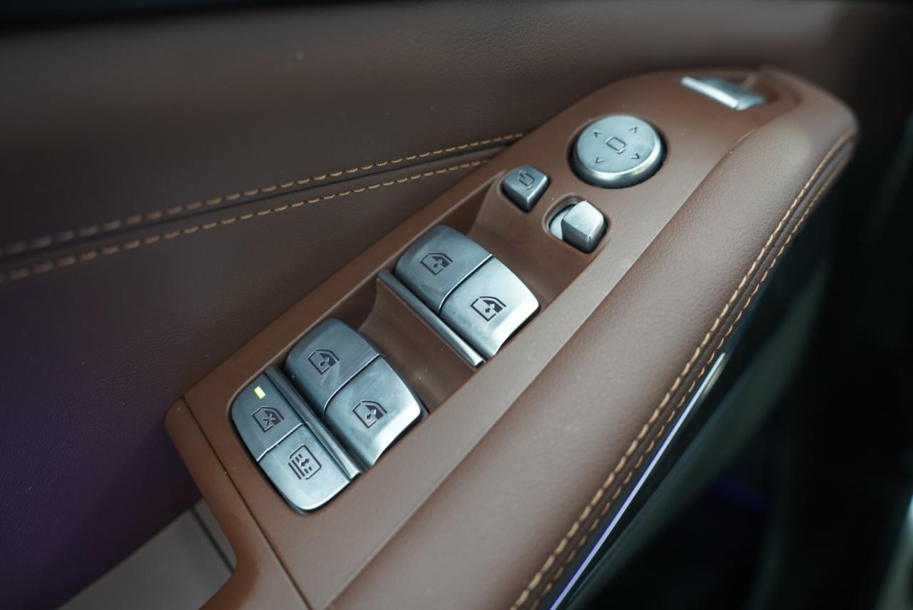 BMW X7  2023