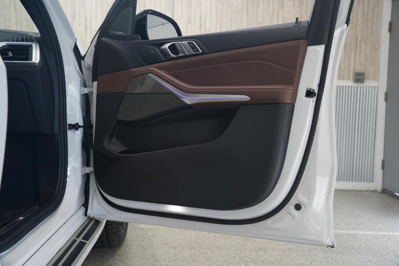BMW X7  2023