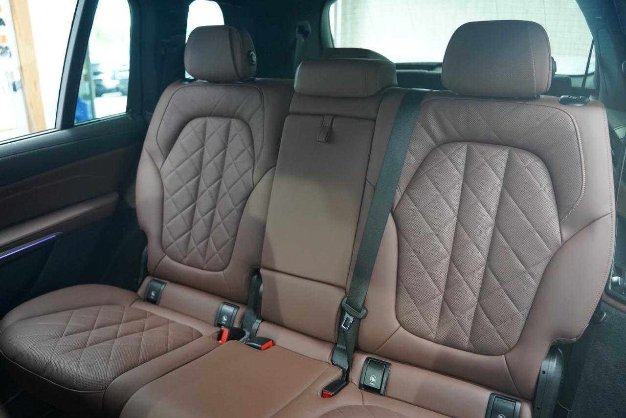 BMW X7  2023