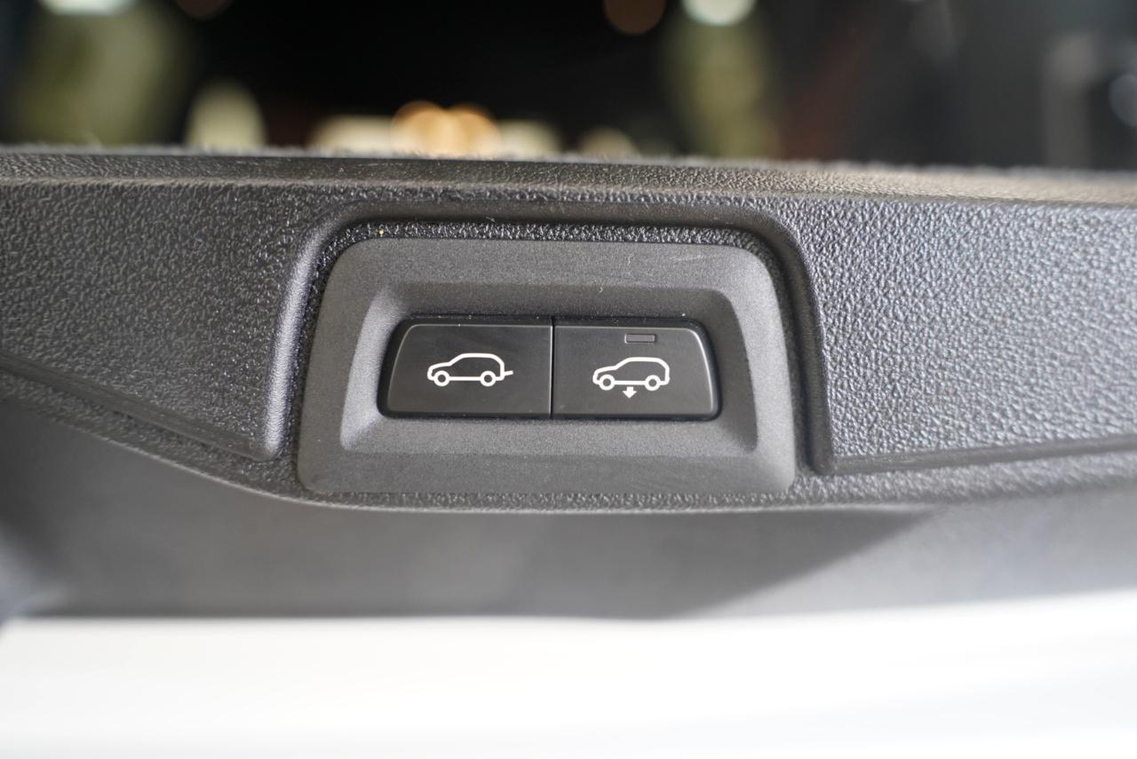 BMW X7  2023