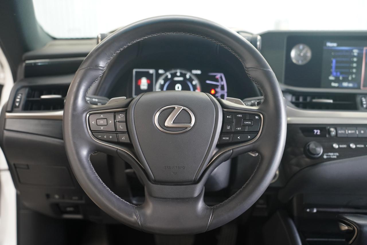 Lexus ES  2020
