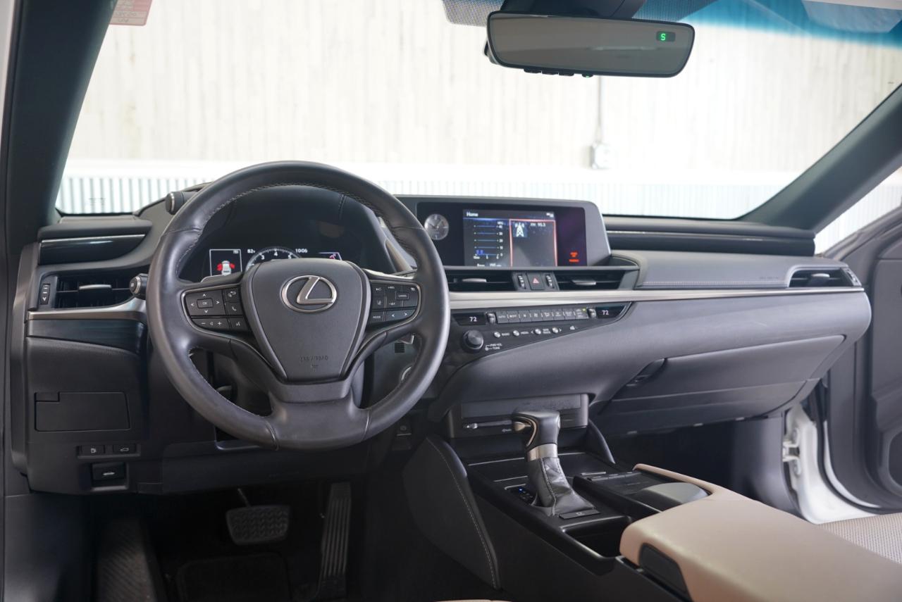 Lexus ES  2020