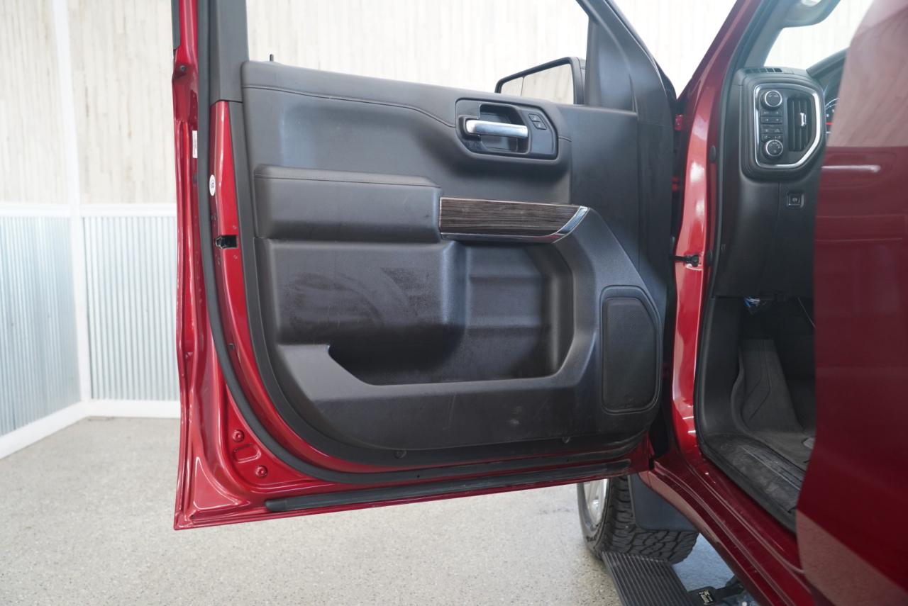 Chevrolet Silverado 1500 LTD 4WD Crew Cab 147" RST 2022