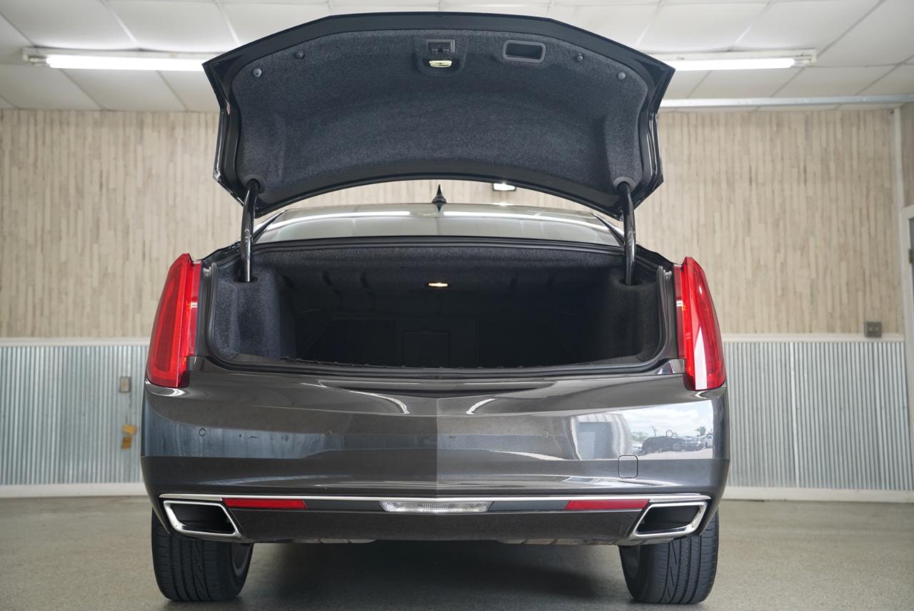 Cadillac XTS 4dr Sdn Luxury FWD 2013