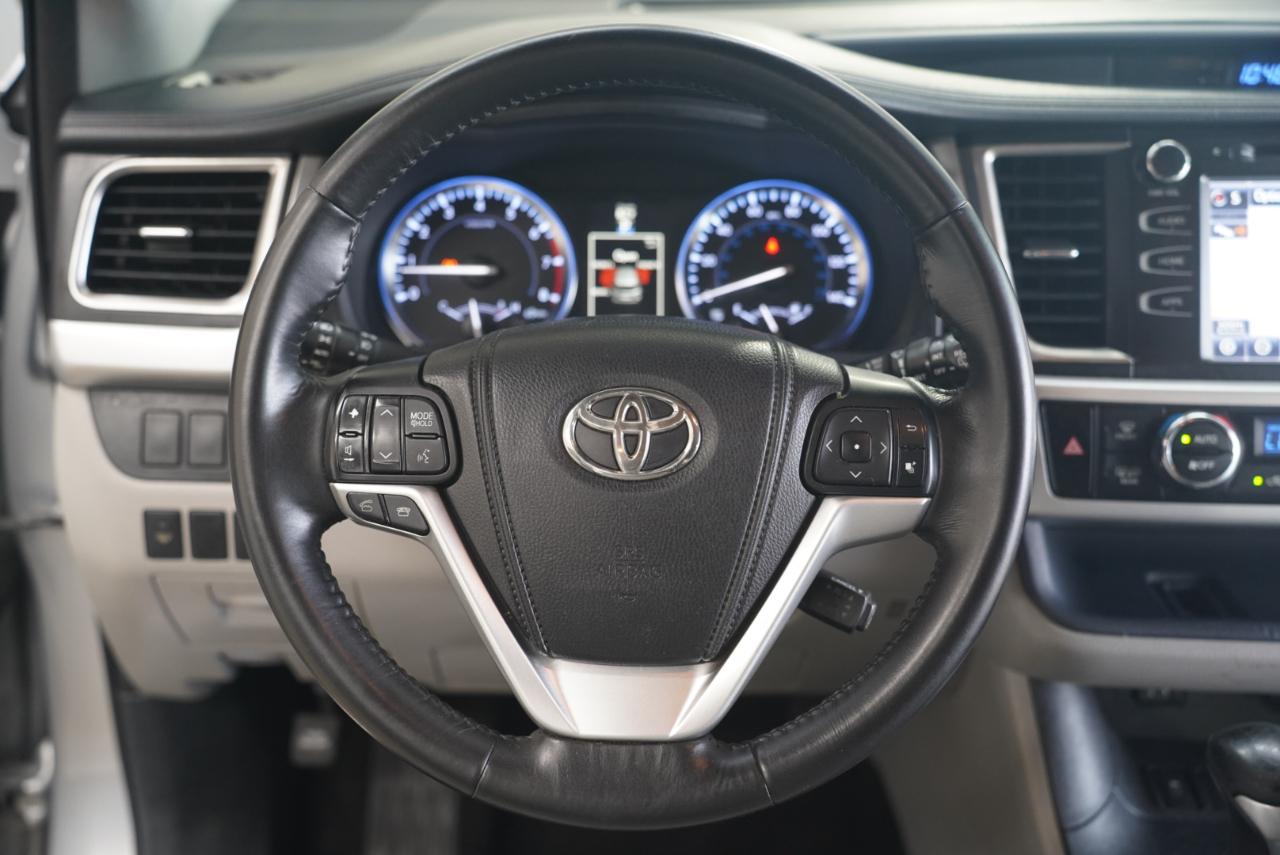 Toyota Highlander AWD 4dr V6 XLE (Natl) 2014