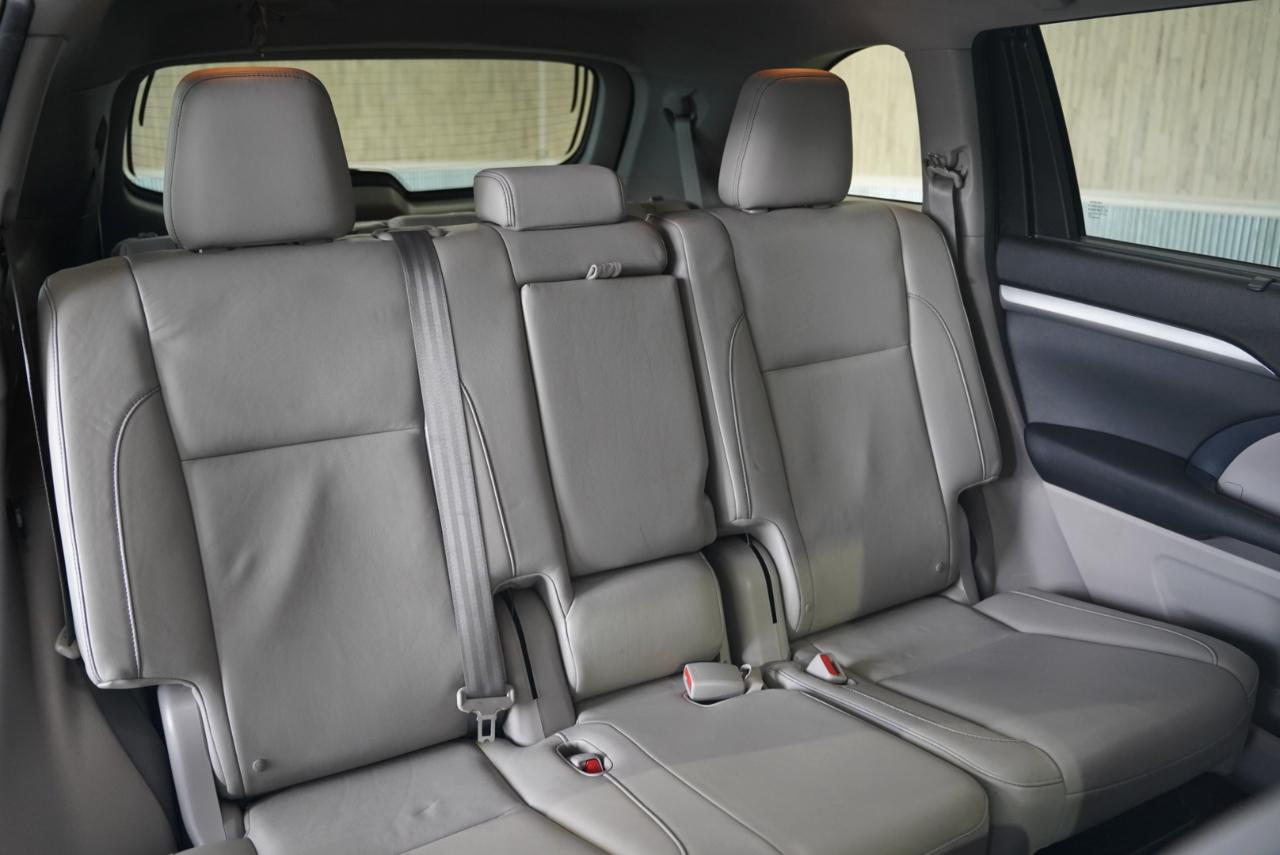 Toyota Highlander AWD 4dr V6 XLE (Natl) 2014