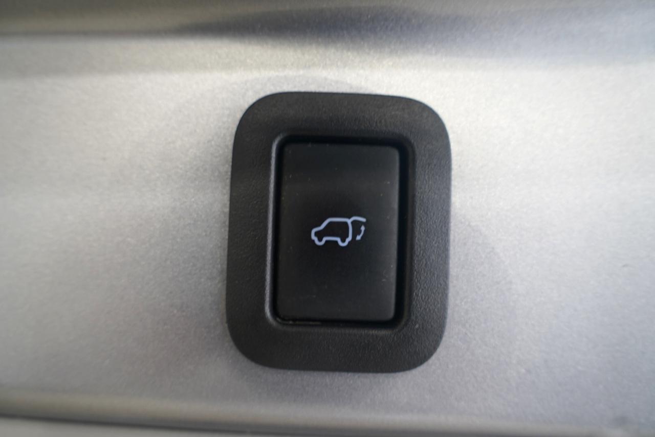 Toyota Highlander AWD 4dr V6 XLE (Natl) 2014