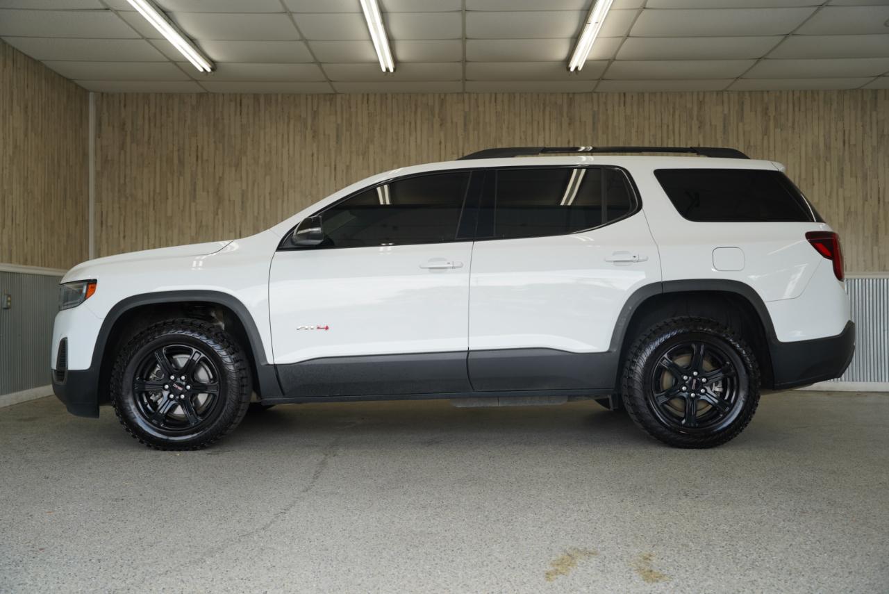 GMC Acadia AWD 4dr AT4 2023