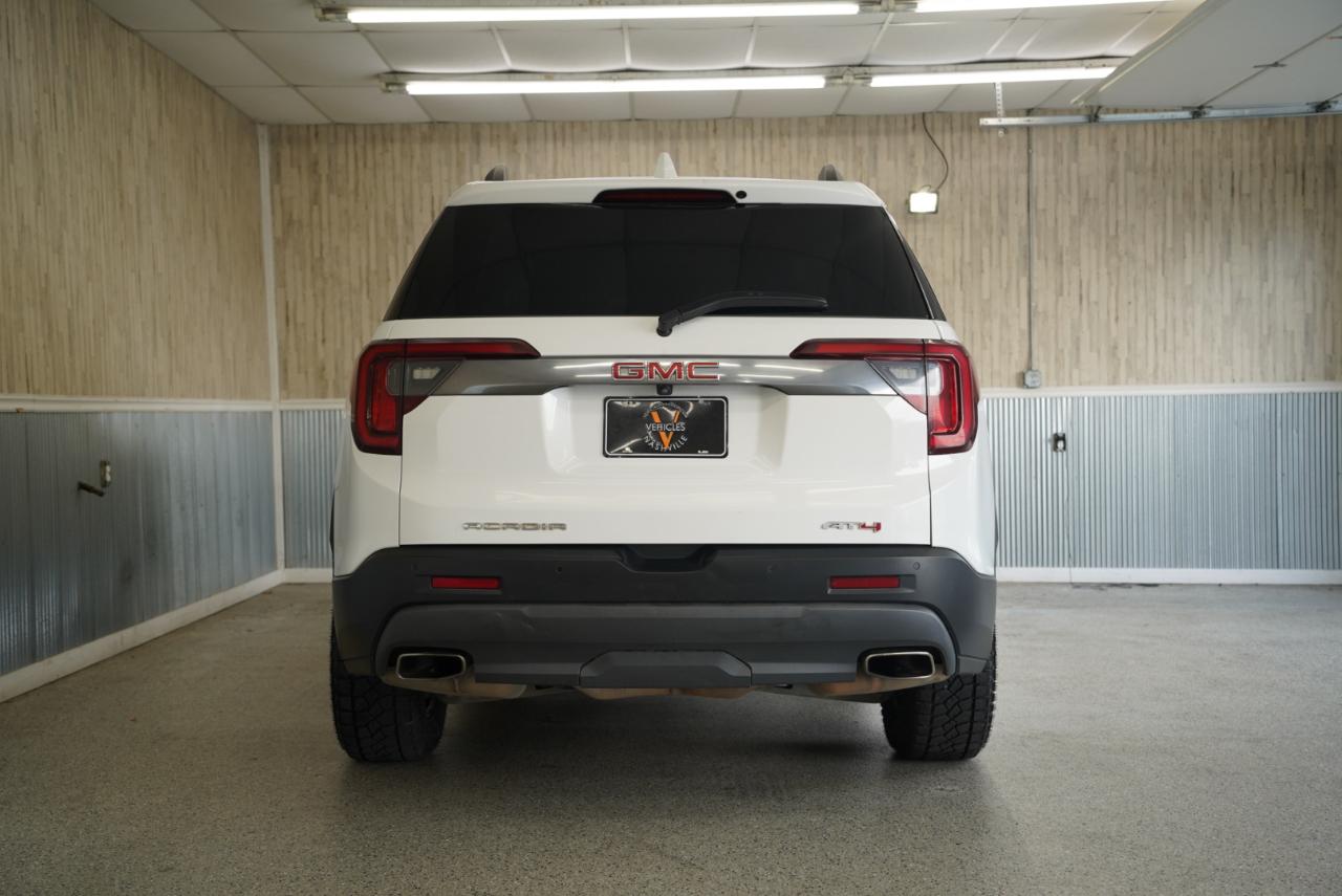 GMC Acadia AWD 4dr AT4 2023