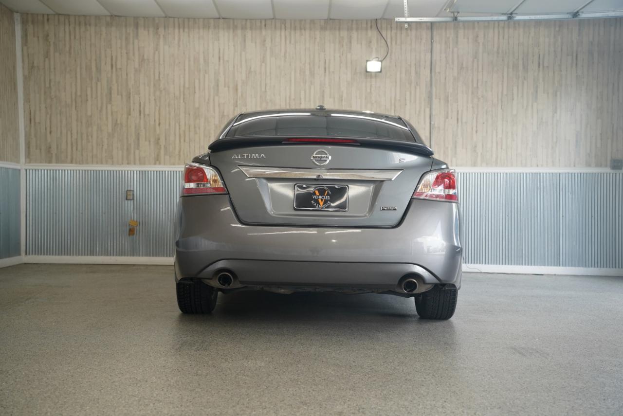 Nissan Altima 4dr Sdn I4 2.5 S 2015