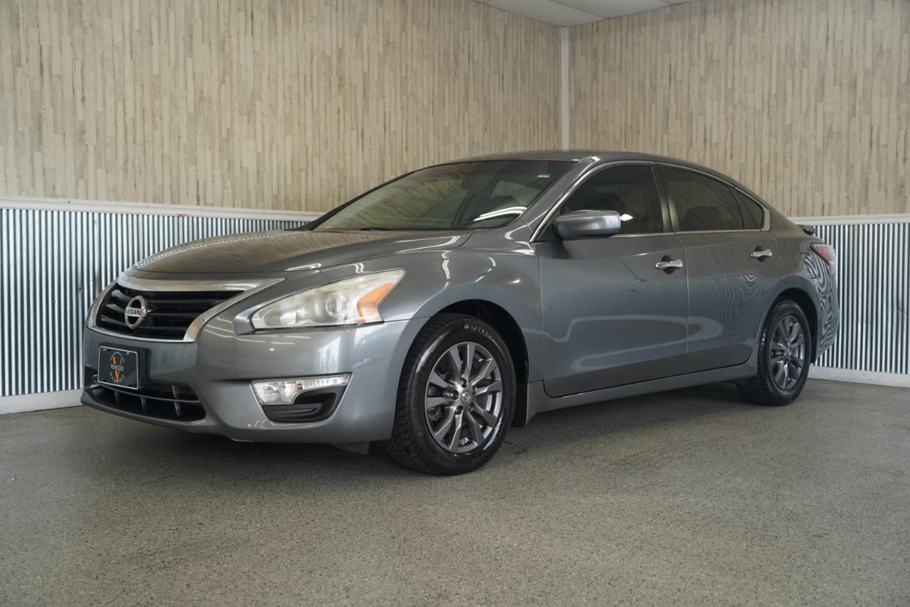 Nissan Altima 4dr Sdn I4 2.5 S 2015