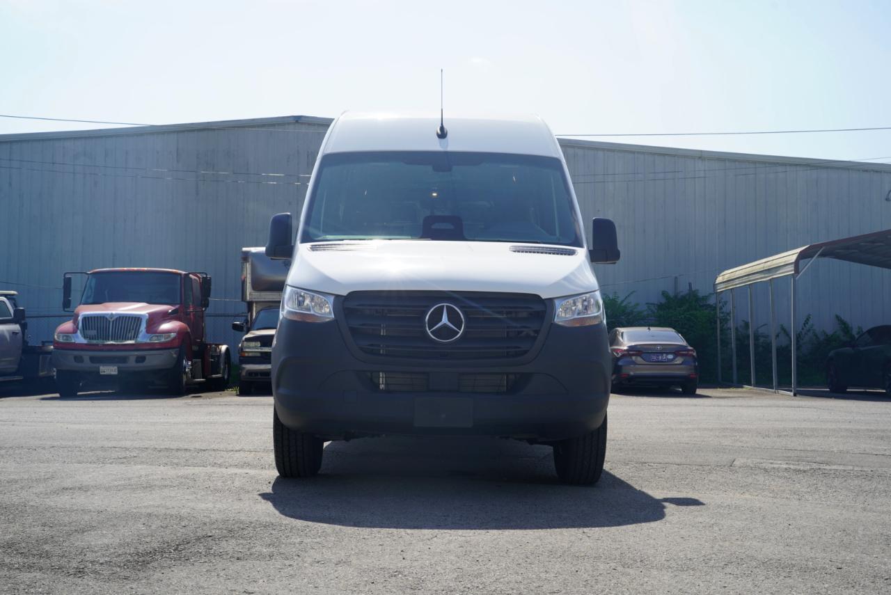 Mercedes-Benz Sprinter Cargo Van 2500 High Roof I4 Diesel 170" RWD 2025