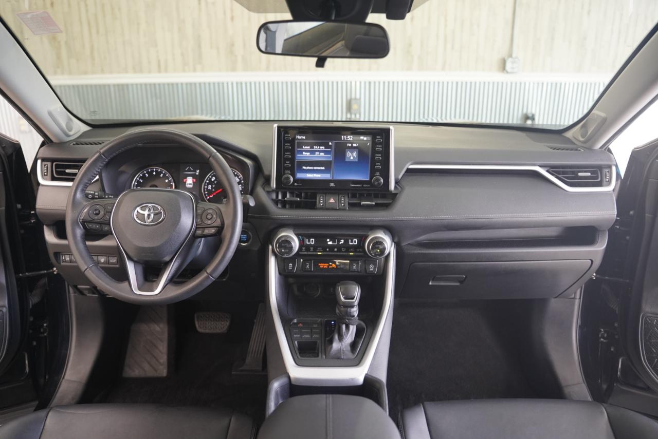 Toyota RAV4 XLE Premium AWD (Natl) 2021