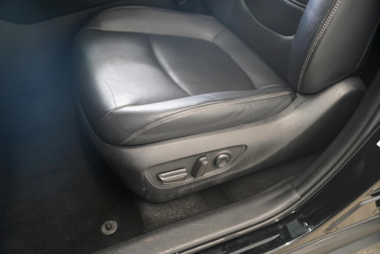 Toyota RAV4 XLE Premium AWD (Natl) 2021