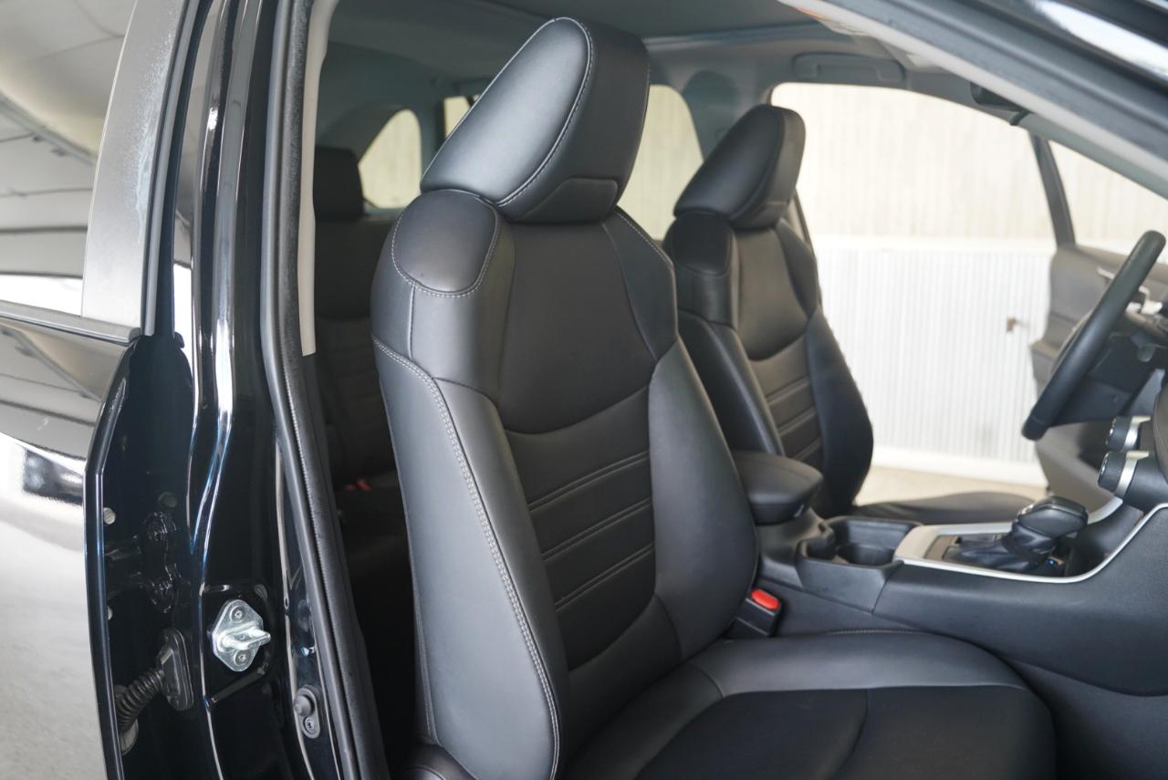 Toyota RAV4 XLE Premium AWD (Natl) 2021