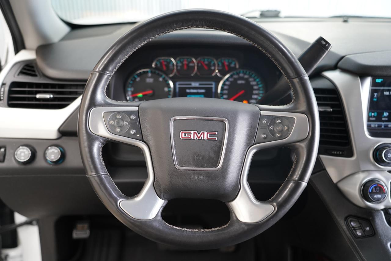 GMC Yukon XL 4WD 4dr SLT 2017