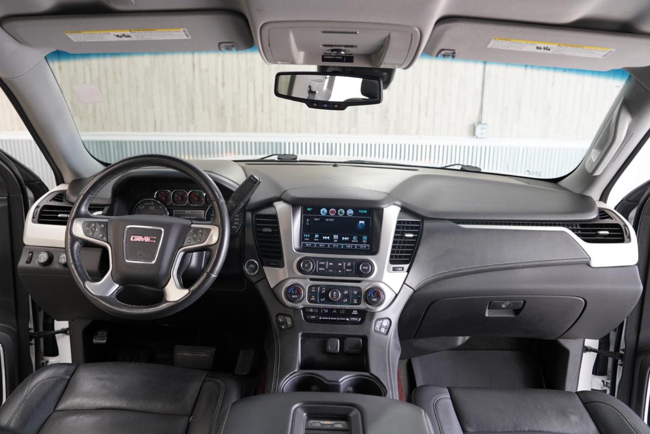 GMC Yukon XL 4WD 4dr SLT 2017