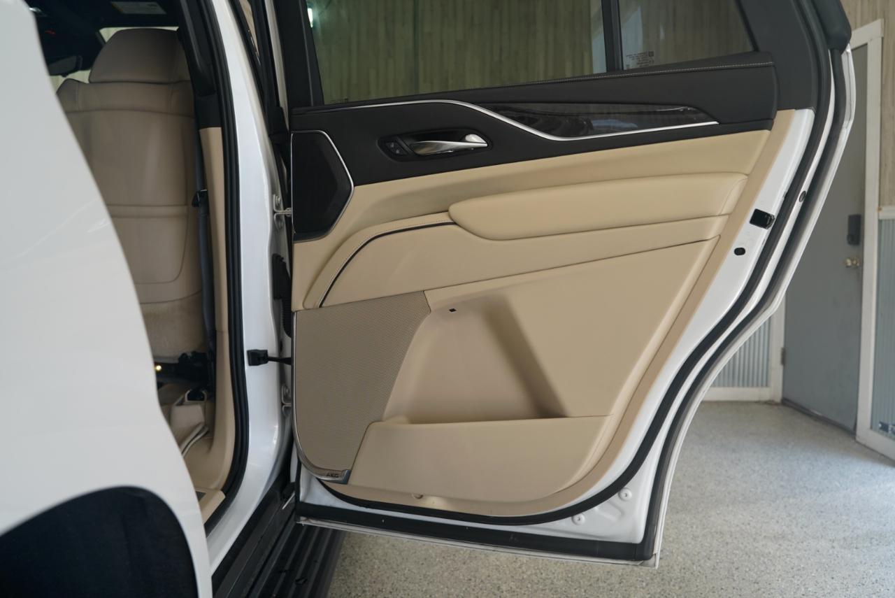 Cadillac Escalade 4WD 4dr Premium Luxury 2021