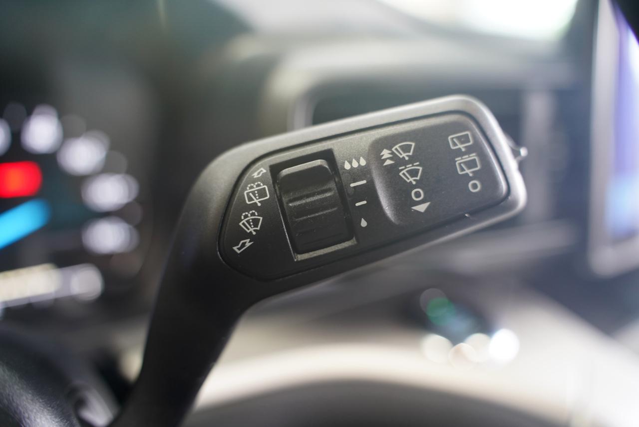 Ford Explorer XLT RWD 2021