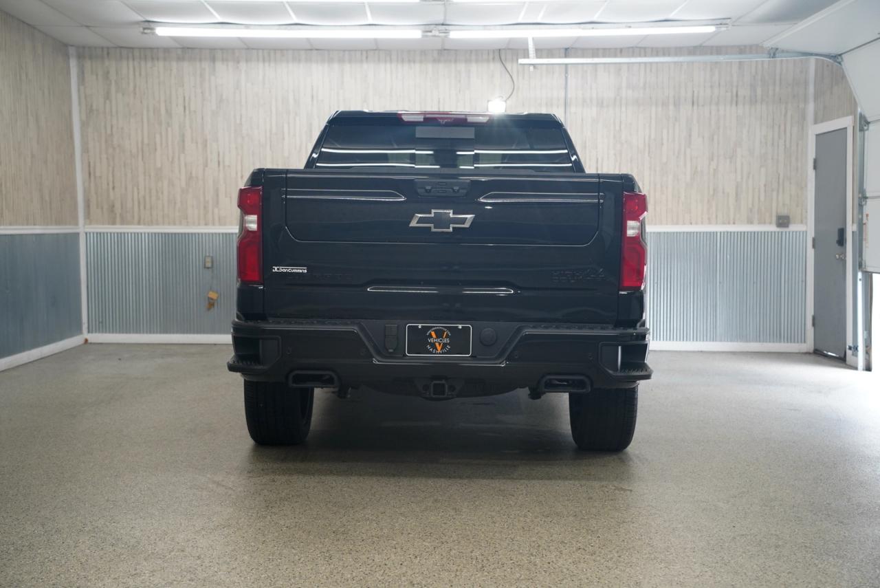 Chevrolet Silverado 1500 4WD Crew Cab 147" High Country 2025