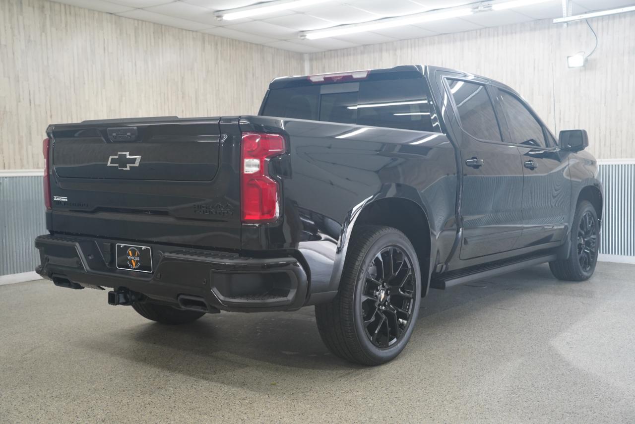 Chevrolet Silverado 1500 4WD Crew Cab 147" High Country 2025