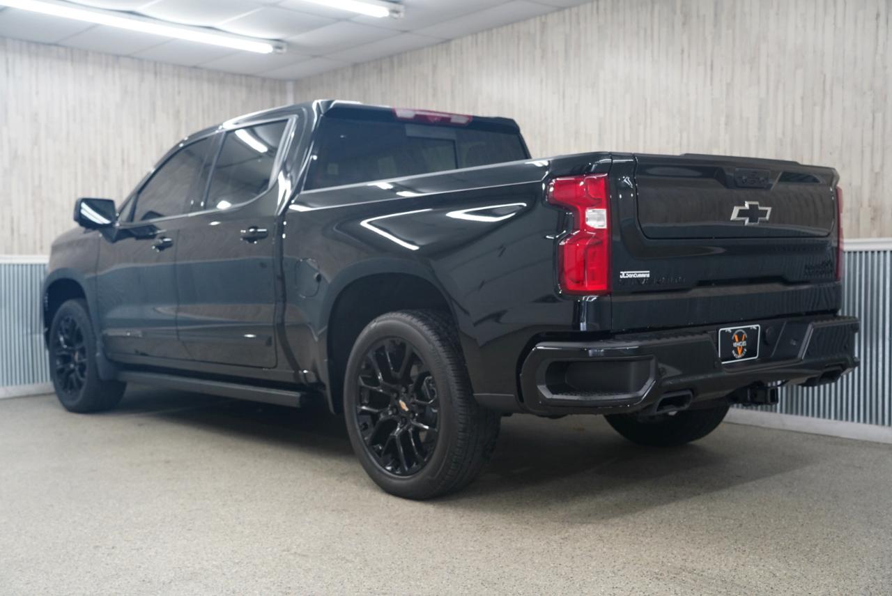 Chevrolet Silverado 1500 4WD Crew Cab 147" High Country 2025