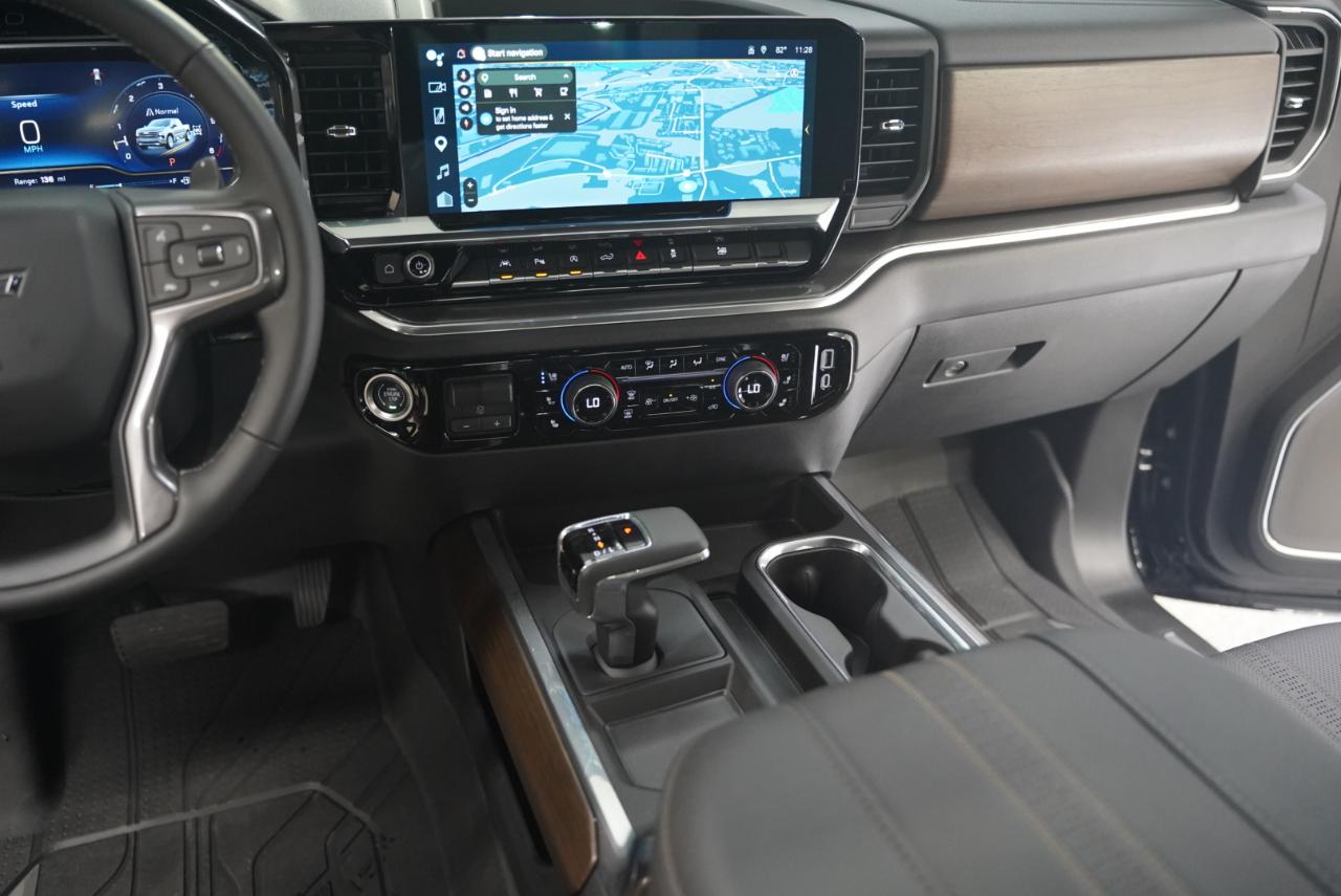 Chevrolet Silverado 1500 4WD Crew Cab 147" High Country 2025