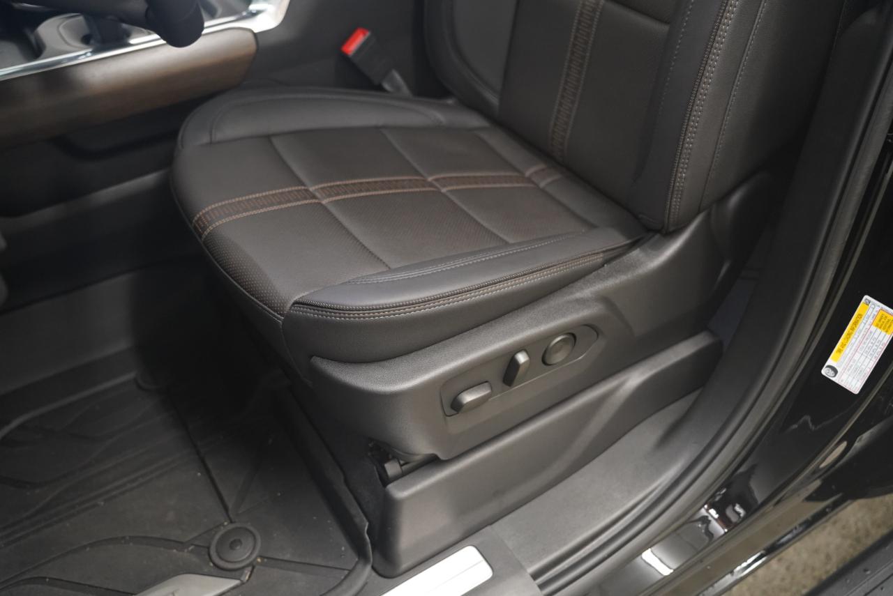 Chevrolet Silverado 1500 4WD Crew Cab 147" High Country 2025
