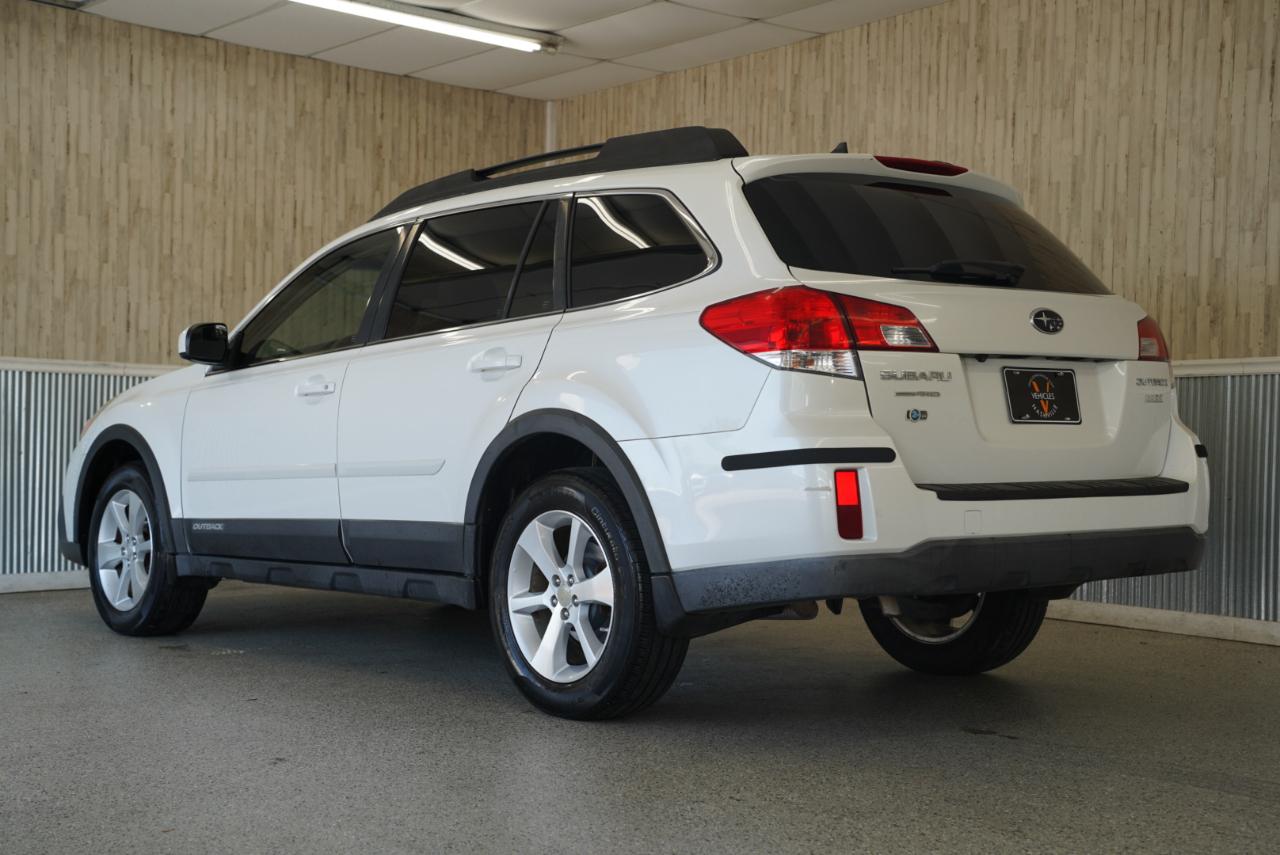 Subaru Outback 4dr Wgn H4 Auto 2.5i Limited 2013