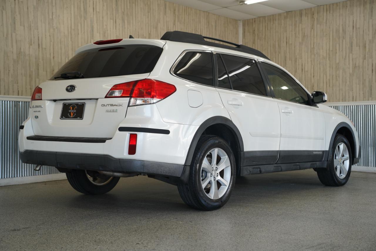 Subaru Outback 4dr Wgn H4 Auto 2.5i Limited 2013