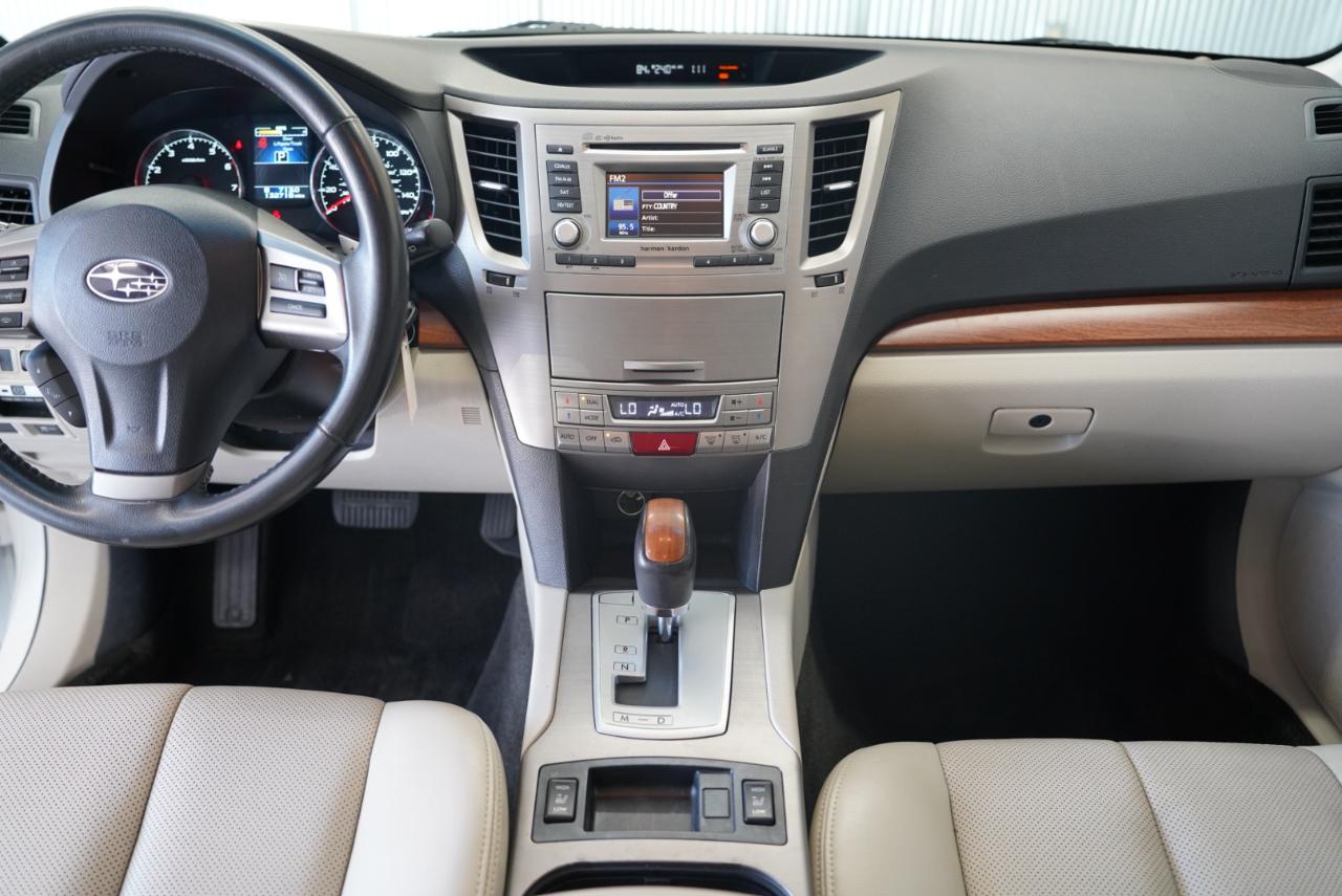 Subaru Outback 4dr Wgn H4 Auto 2.5i Limited 2013