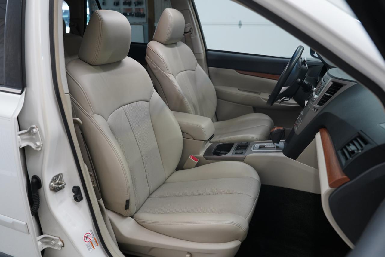 Subaru Outback 4dr Wgn H4 Auto 2.5i Limited 2013