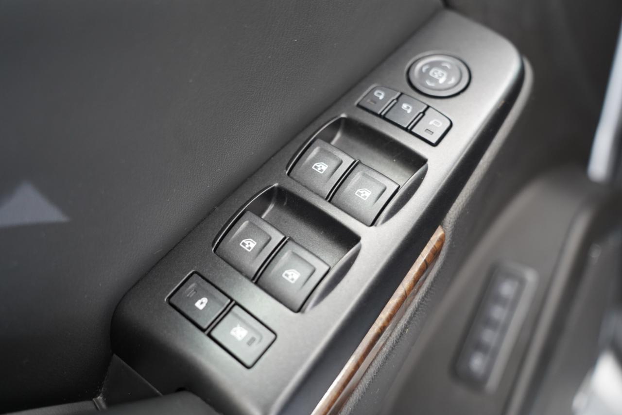 Chevrolet Tahoe 4WD 4dr LT 2017