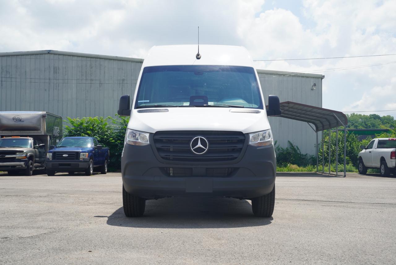 Mercedes-Benz Sprinter Cargo Van 2500 High Roof I4 Diesel 170" RWD 2025
