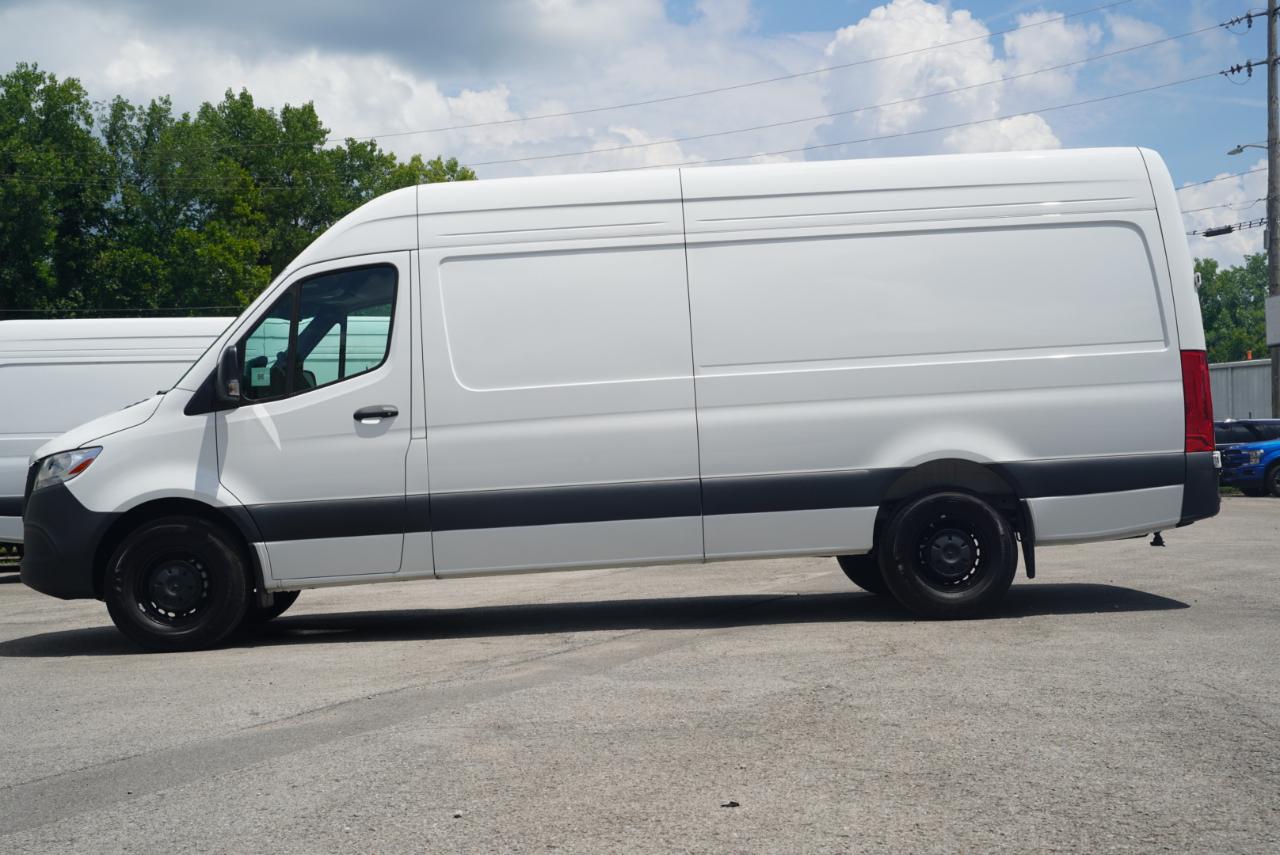 Mercedes-Benz Sprinter Cargo Van 2500 High Roof I4 Diesel 170" RWD 2025