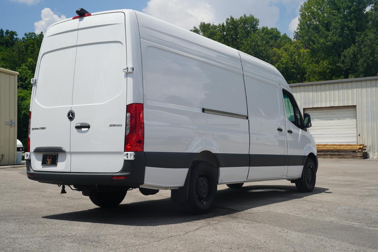Mercedes-Benz Sprinter Cargo Van 2500 High Roof I4 Diesel 170" RWD 2025