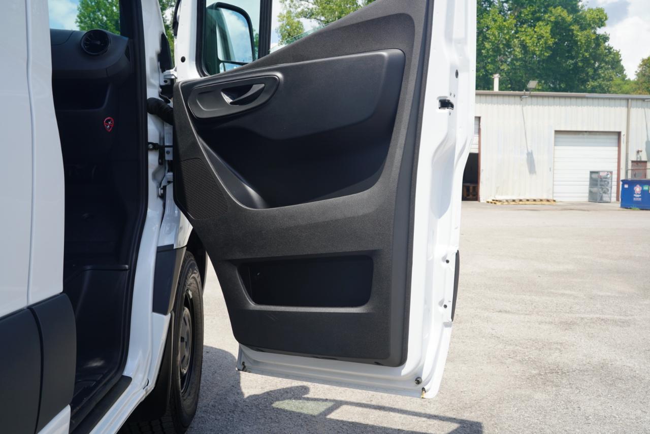 Mercedes-Benz Sprinter Cargo Van 2500 High Roof I4 Diesel 170" RWD 2025