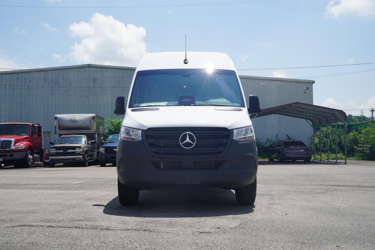 Mercedes-Benz Sprinter Cargo Van 2500 High Roof I4 Diesel 170" RWD 2025