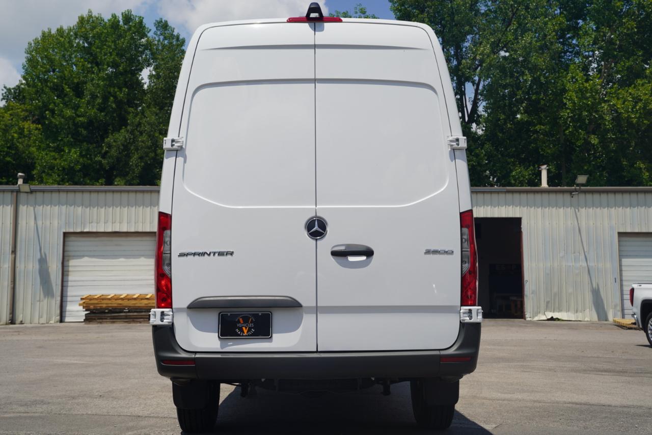 Mercedes-Benz Sprinter Cargo Van 2500 High Roof I4 Diesel 170" RWD 2025