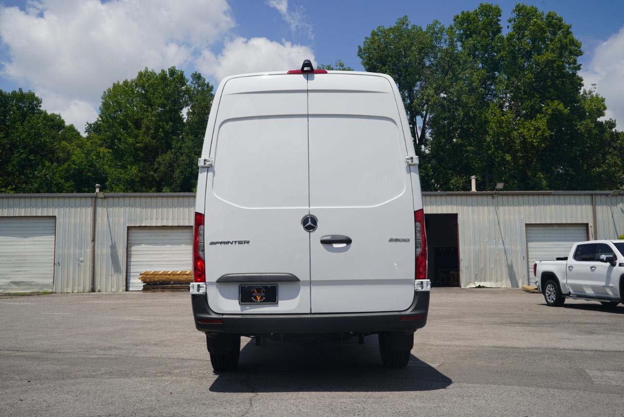 Mercedes-Benz Sprinter Cargo Van 2500 High Roof I4 Diesel 170" RWD 2025
