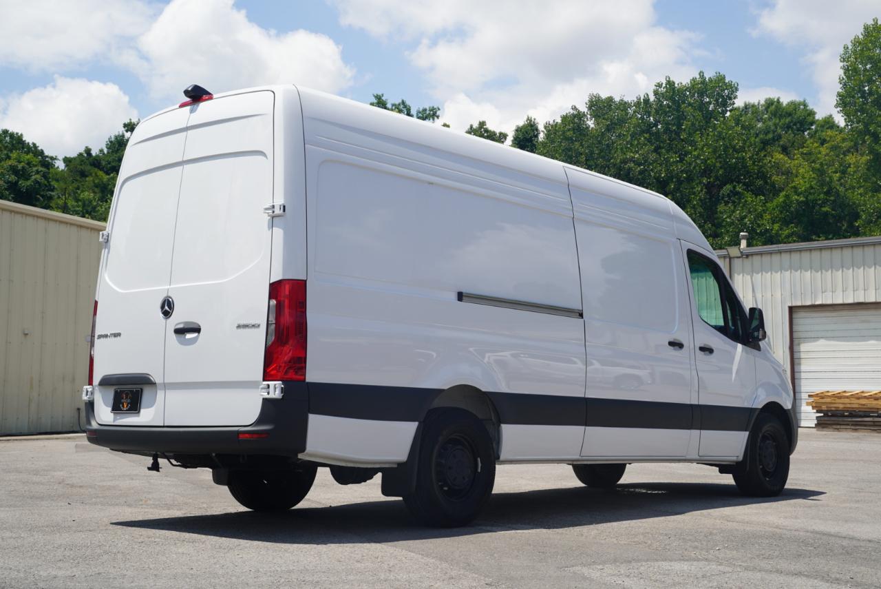 Mercedes-Benz Sprinter Cargo Van 2500 High Roof I4 Diesel 170" RWD 2025