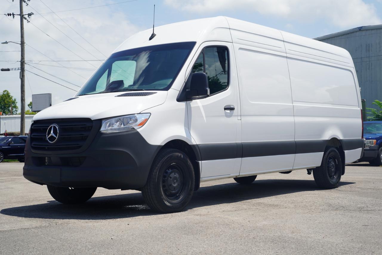 Mercedes-Benz Sprinter Cargo Van 2500 High Roof I4 Diesel 170" RWD 2025