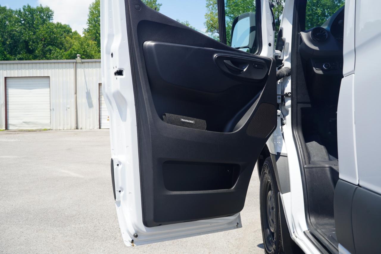 Mercedes-Benz Sprinter Cargo Van 2500 High Roof I4 Diesel 170" RWD 2025