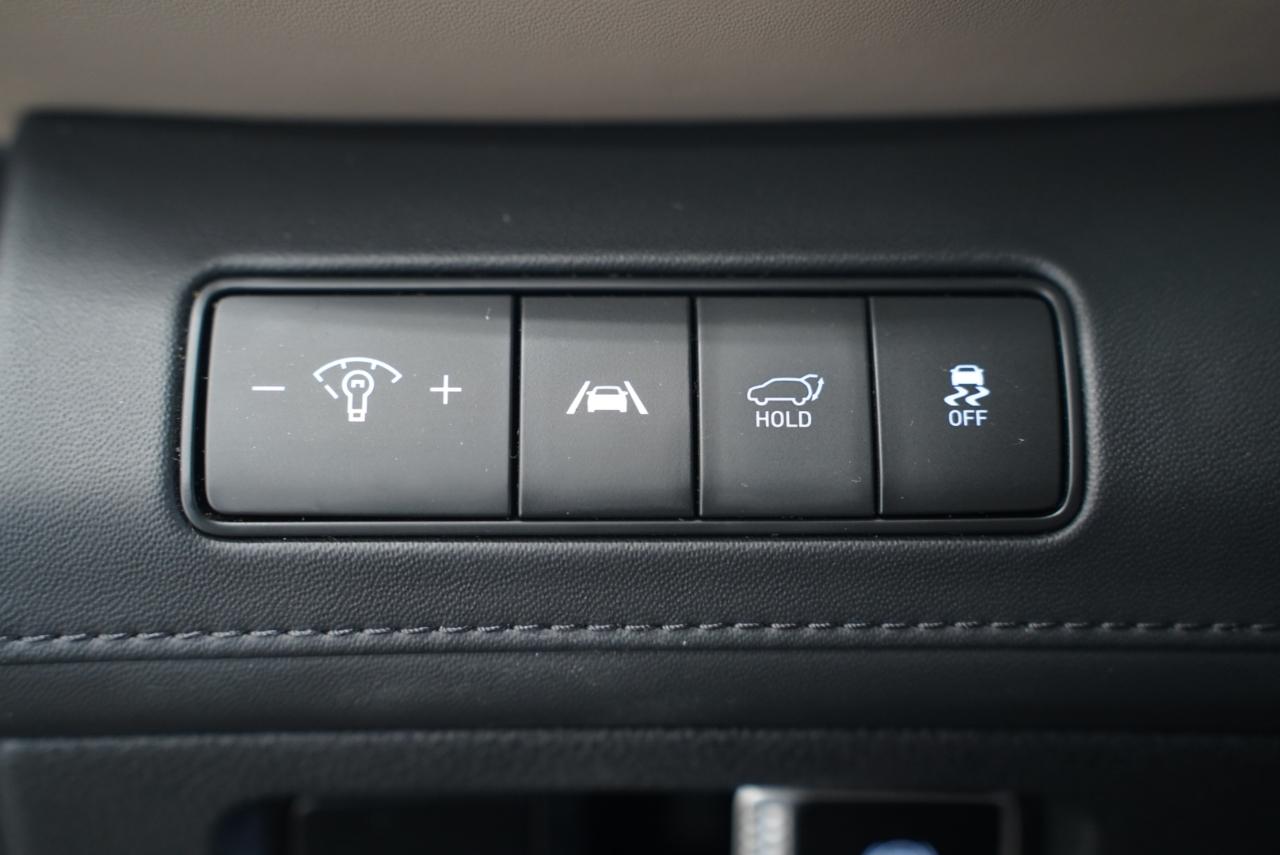 Hyundai Santa Fe Limited FWD 2023