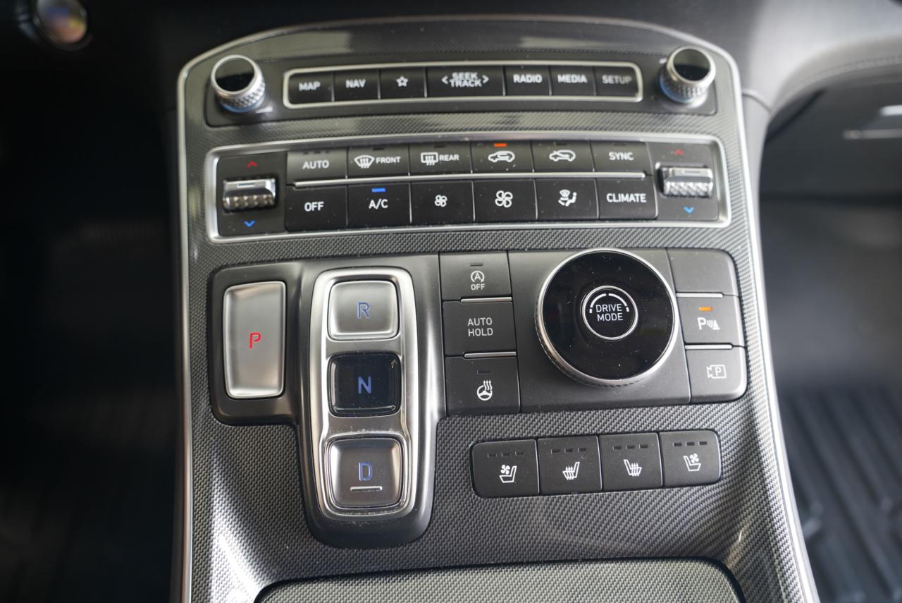 Hyundai Santa Fe Limited FWD 2023