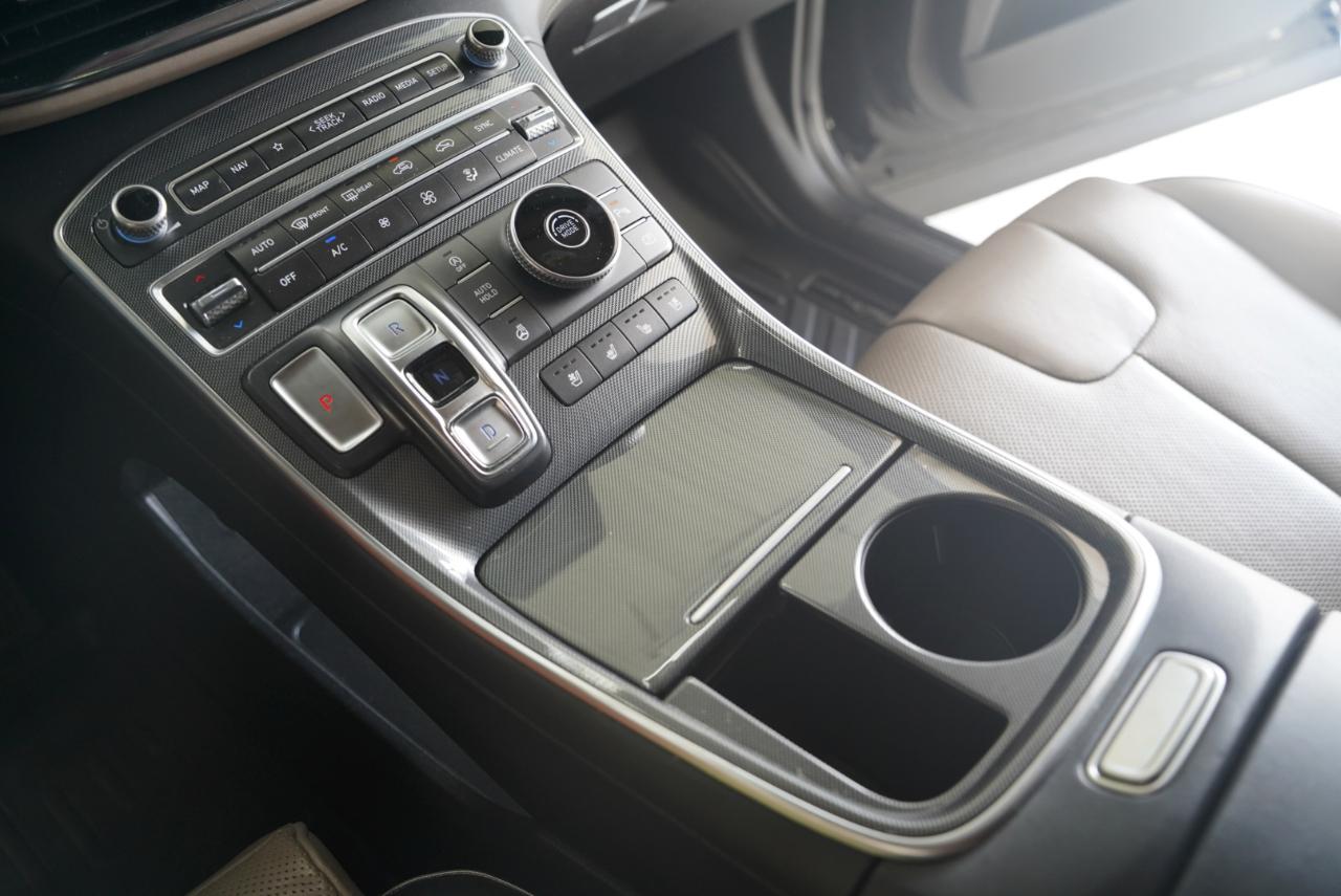 Hyundai Santa Fe Limited FWD 2023