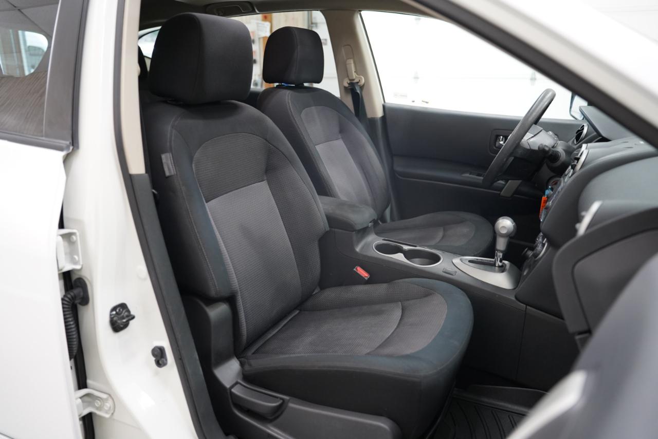 Nissan Rogue FWD 4dr SV 2013
