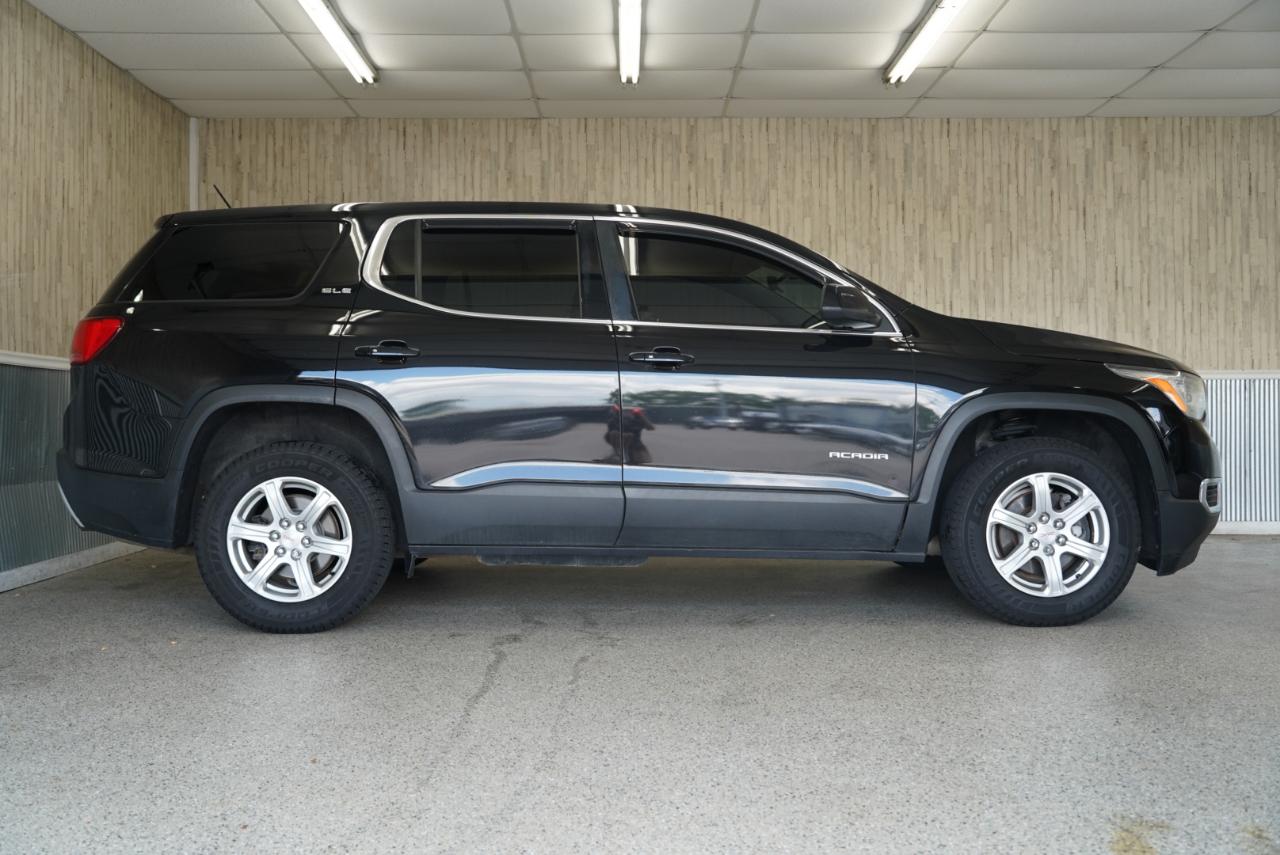 GMC Acadia FWD 4dr SLE w/SLE-1 2017