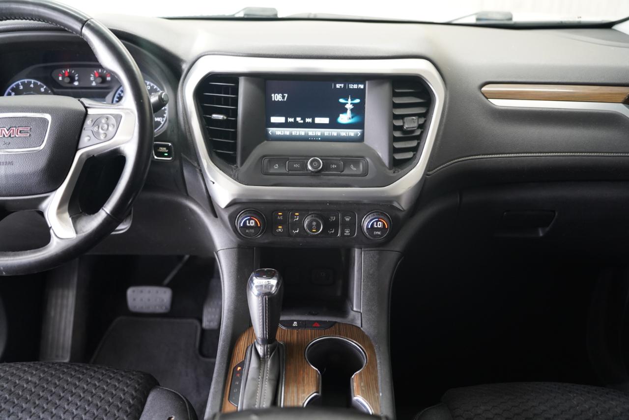 GMC Acadia FWD 4dr SLE w/SLE-1 2017