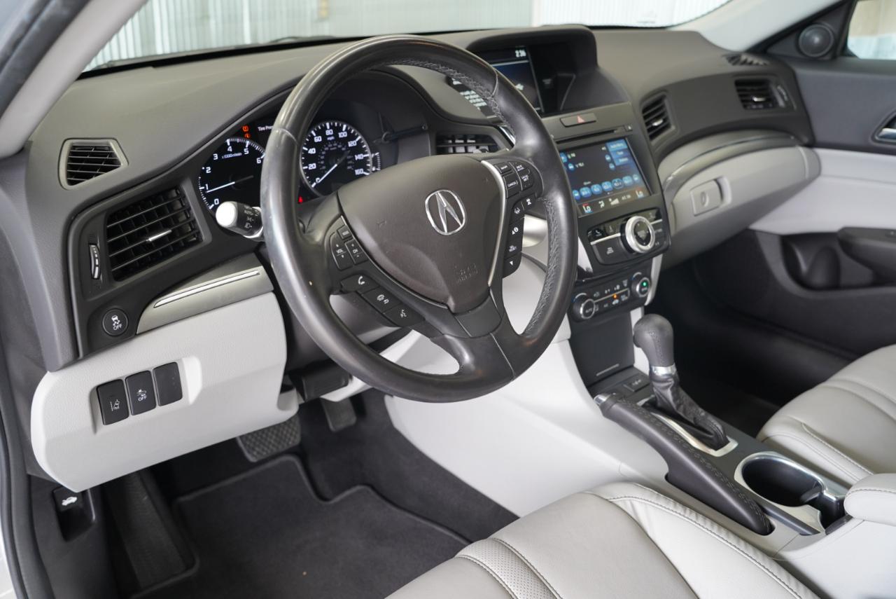 Acura ILX Sedan w/Premium Pkg 2020